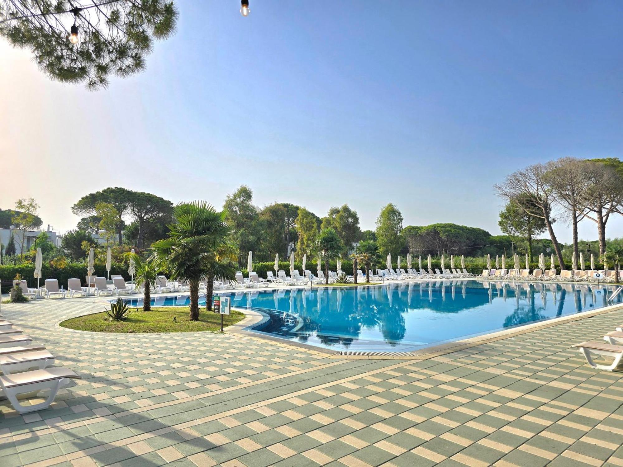 Modern Villas At Perla Resort Durrës Buitenkant foto